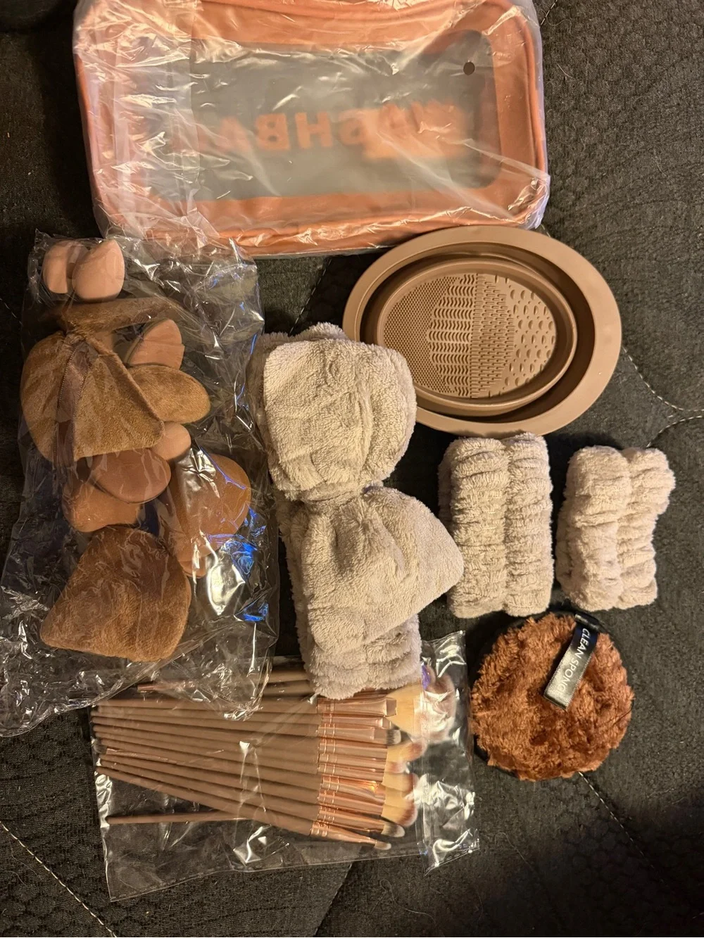43 Piece Neutral Beige Home Beauty Accessory Set Brand New